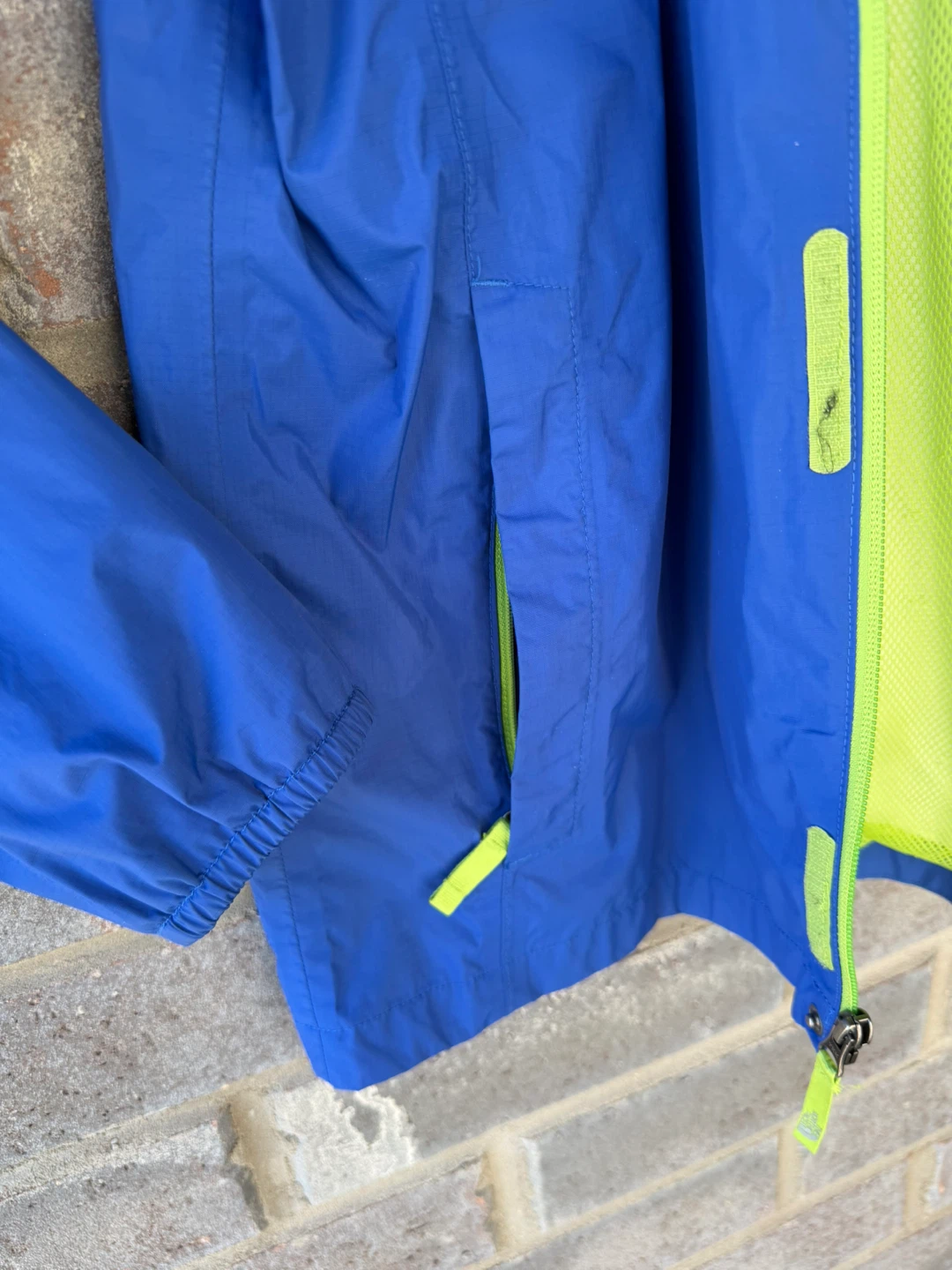 The North Face HyVent Jacket - Boys - photo 5
