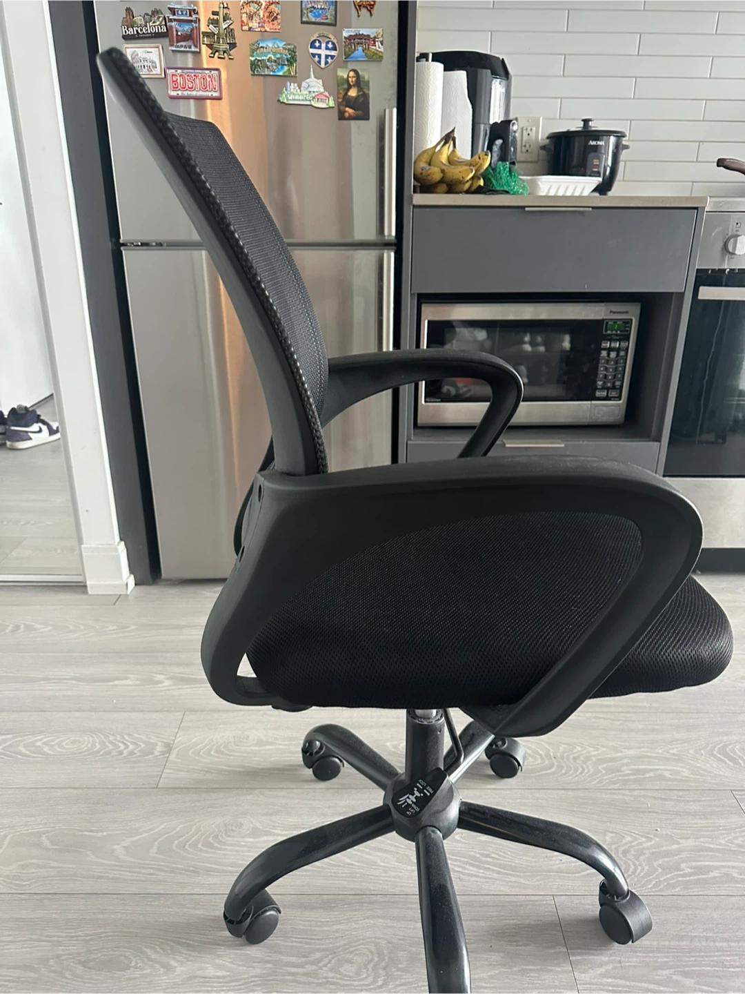 Black Mesh Office Chair