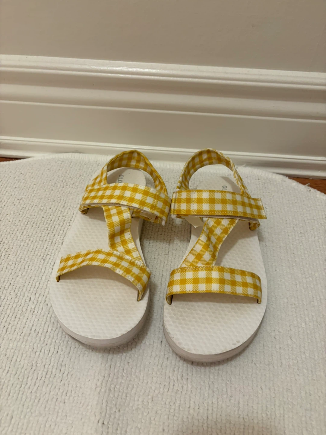 Old Navy White & Yellow Gingham Sandals - photo 2