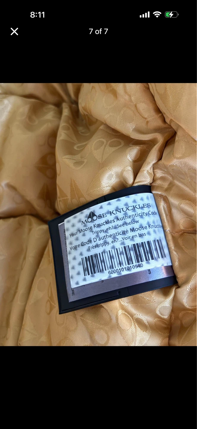 Moose Knuckles Black Parka Jacket - photo 2