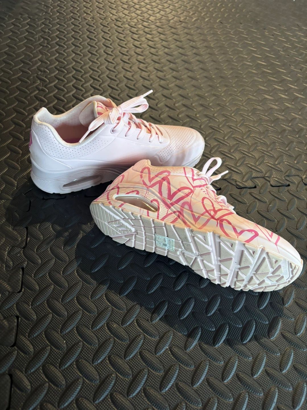 Skechers Pink Heart Print Sneakers - photo 3