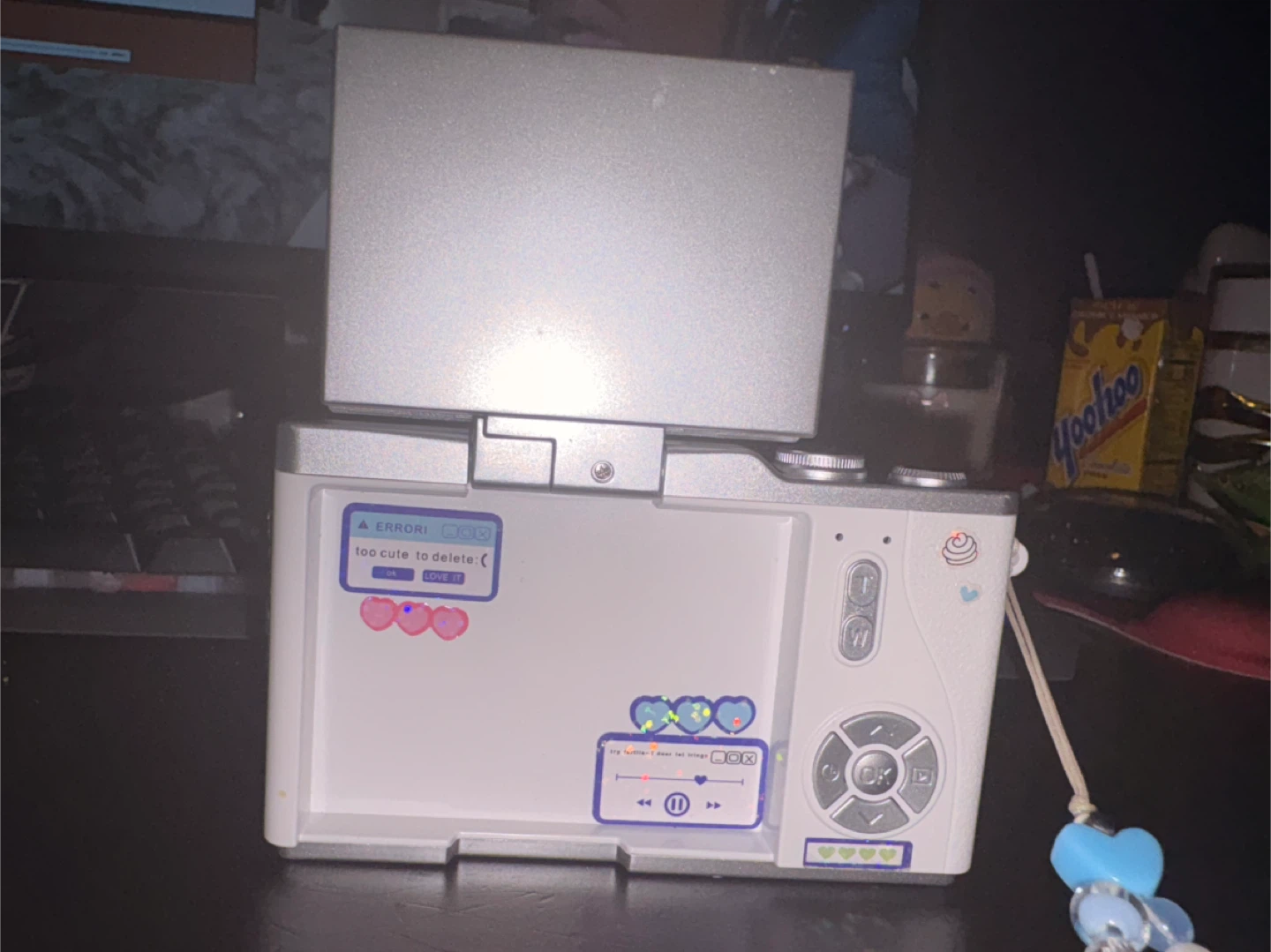 White 48.0 Megapixels Digital Camera with Charm - photo 5