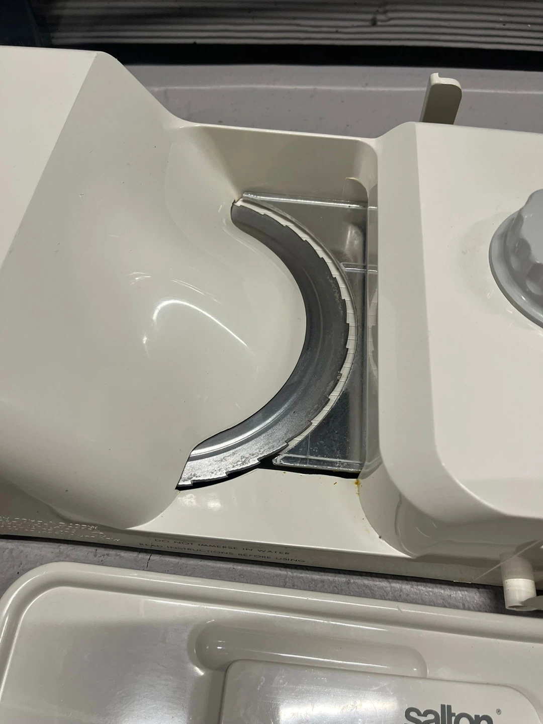 Salton Electric Food Slicer SL20 - photo 3