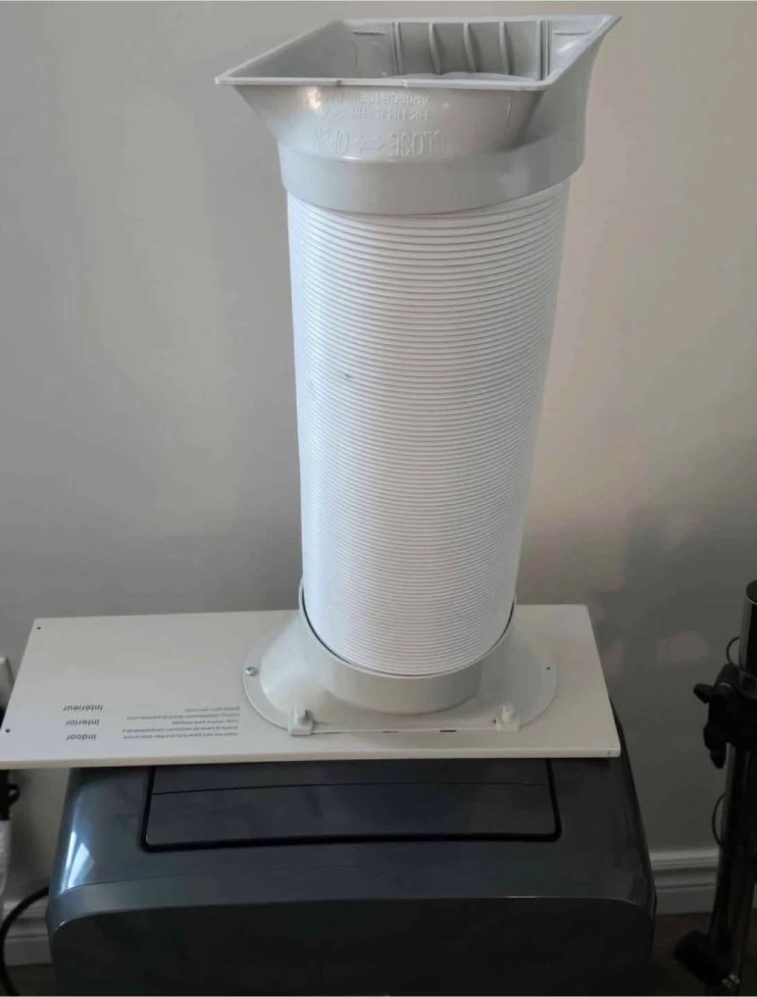 LG Portable Air Conditioner - photo 4