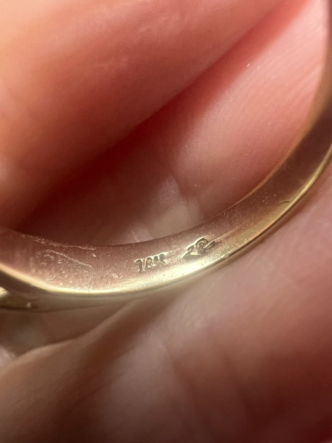 14K Gold Emerald and Diamond Ring - photo 4