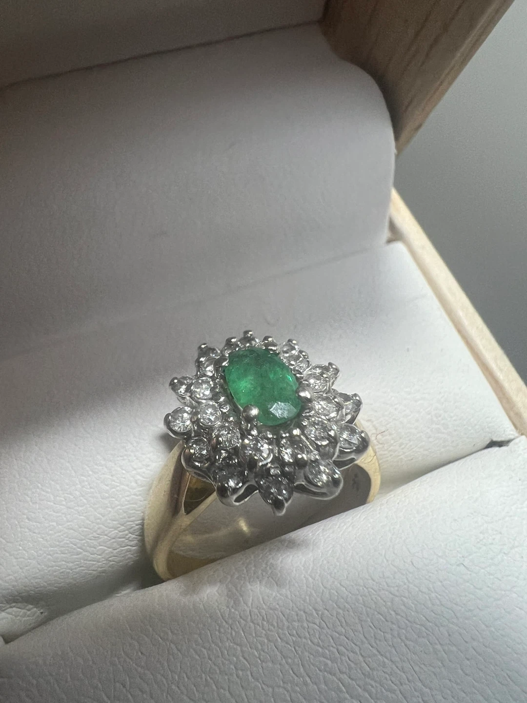 14K Gold Emerald and Diamond Ring - photo 2
