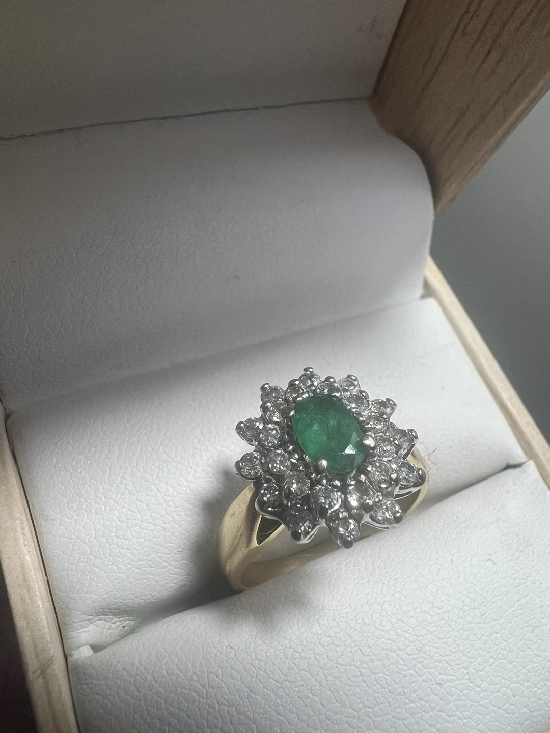 14K Gold Emerald and Diamond Ring - photo 3