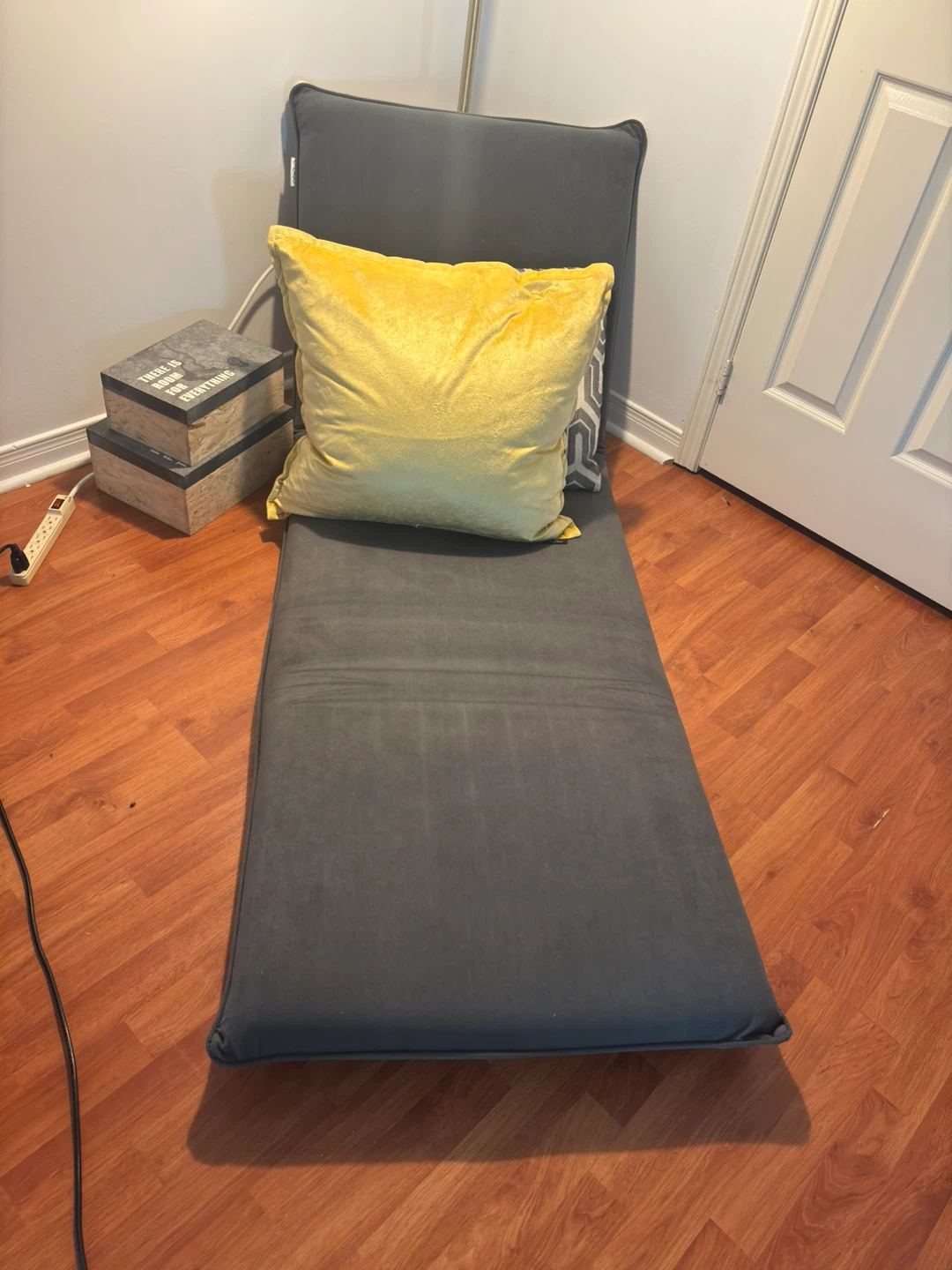 LAGO Grey Chaise Lounge Chair - photo 3