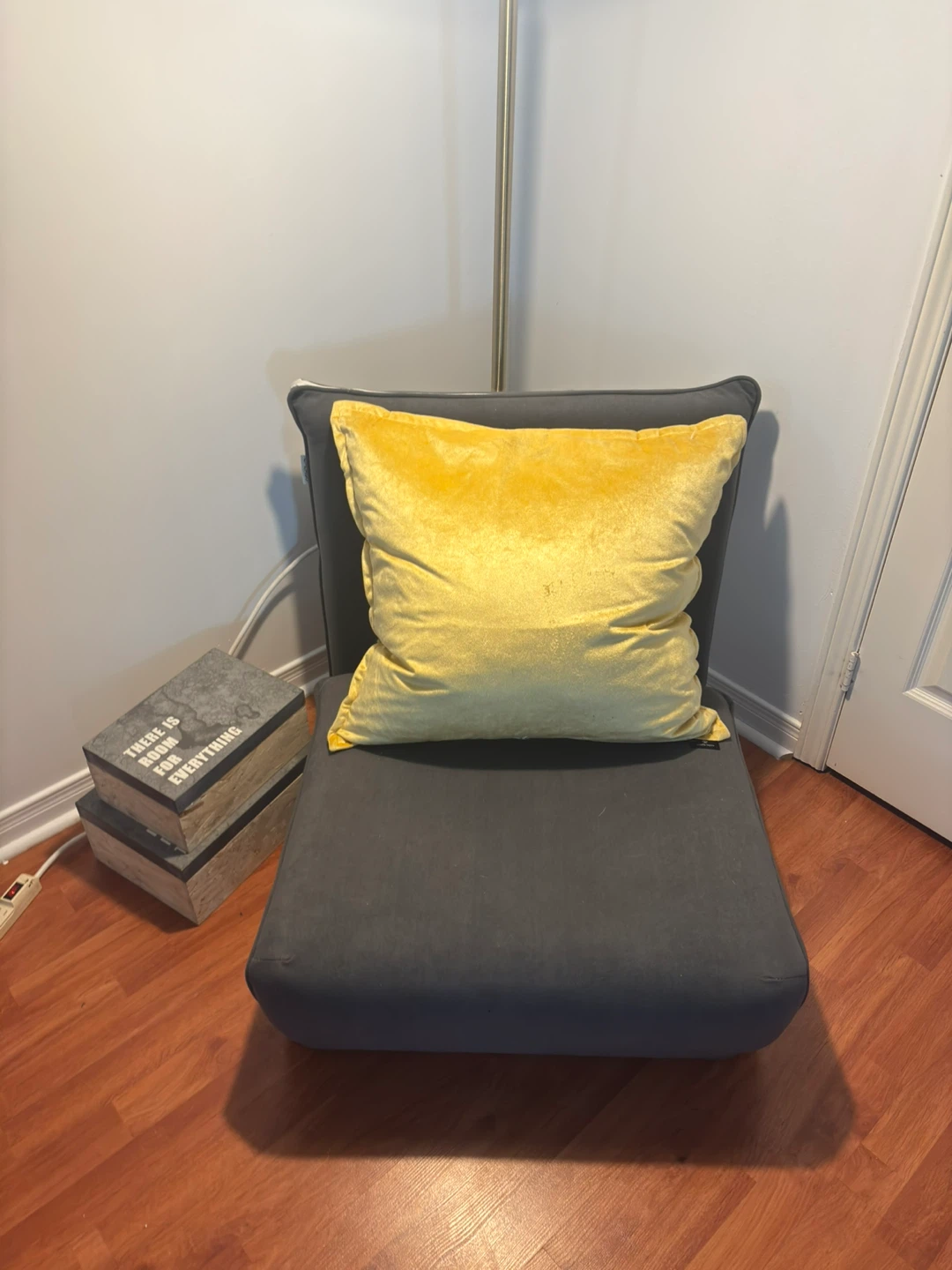 LAGO Grey Chaise Lounge Chair - photo 2