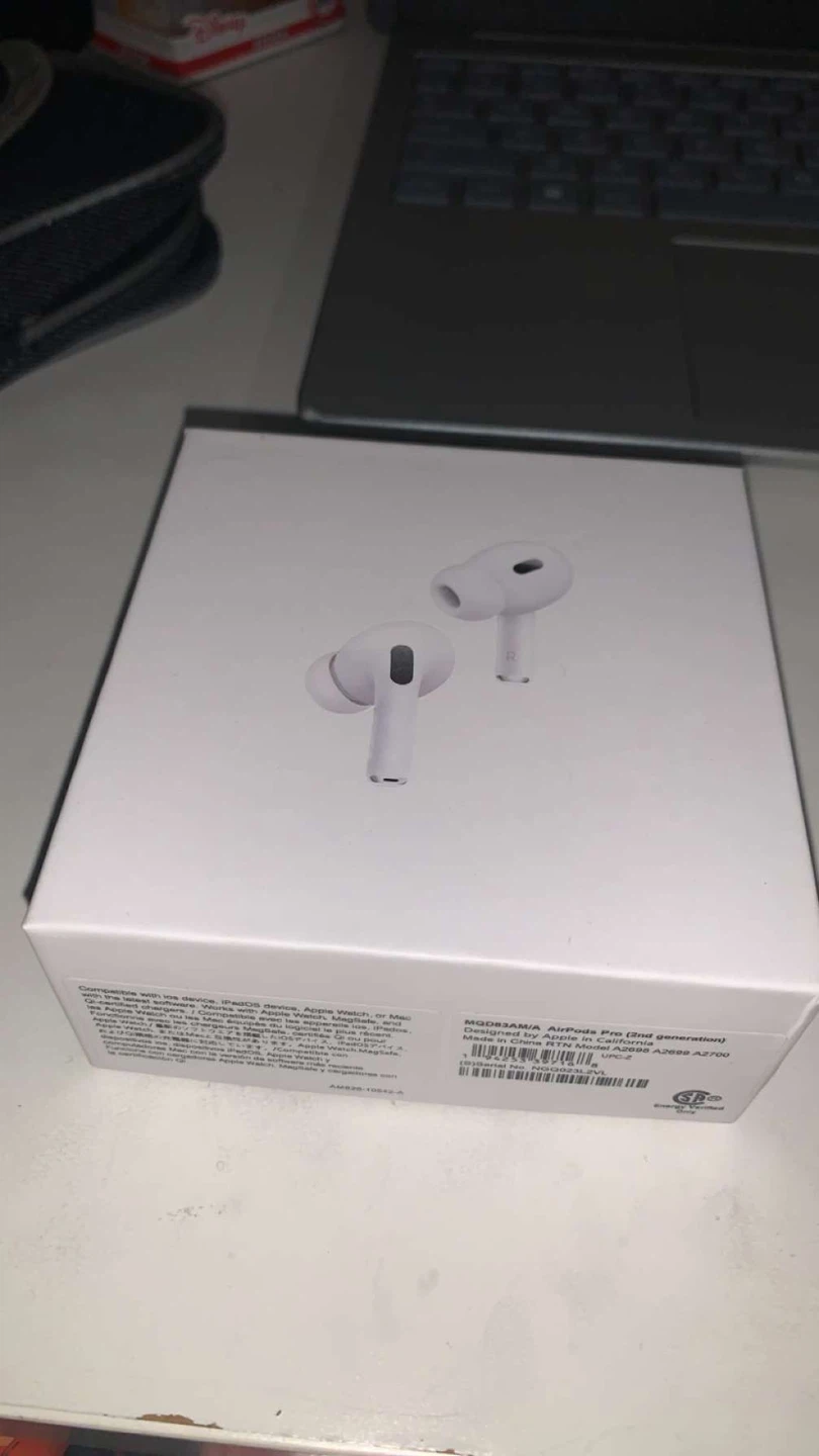 Apple AirPods Pro (2nd generation) with MagSafe Charging Case