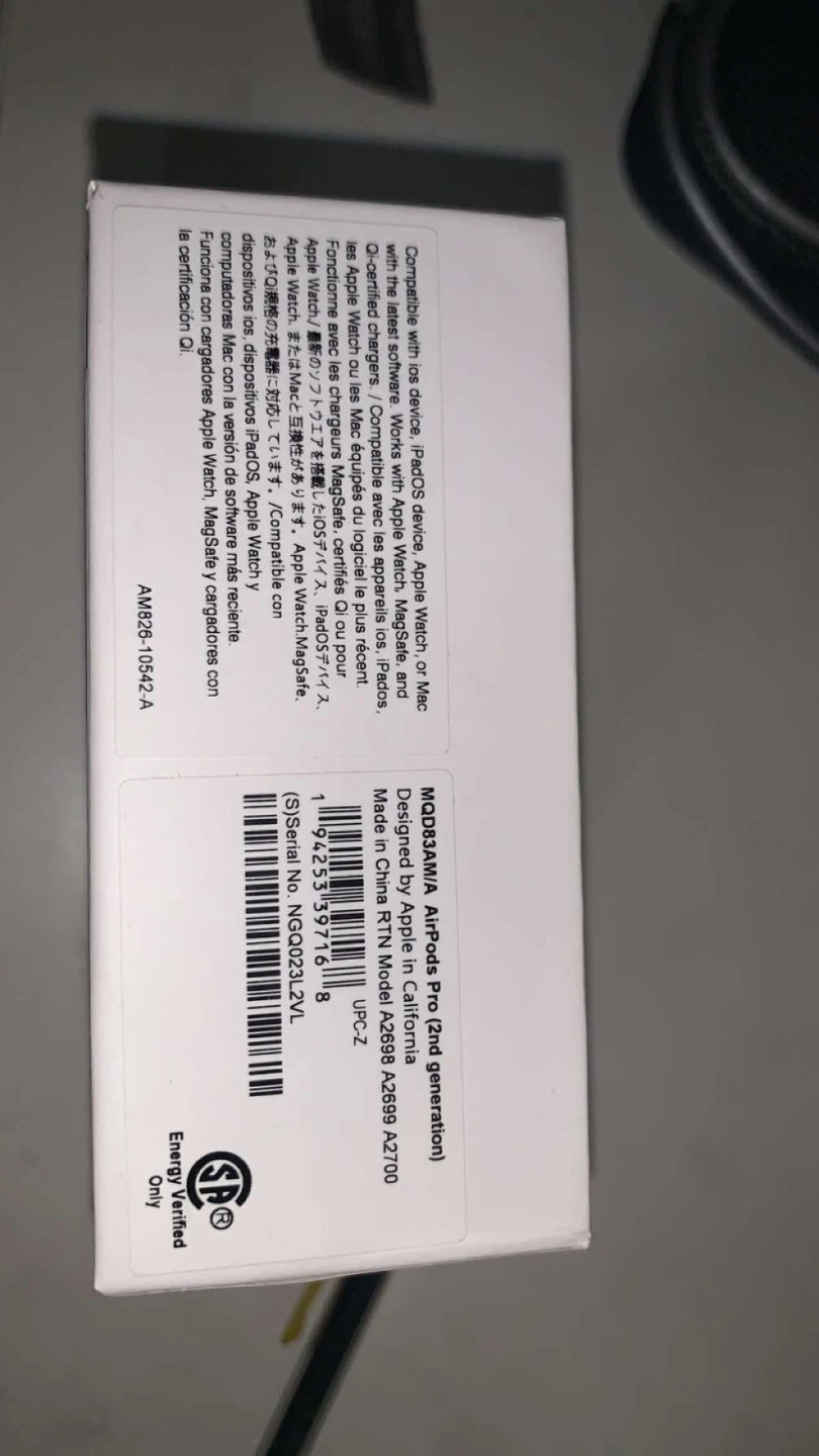 Apple AirPods Pro (2nd generation) with MagSafe Charging Case - photo 2