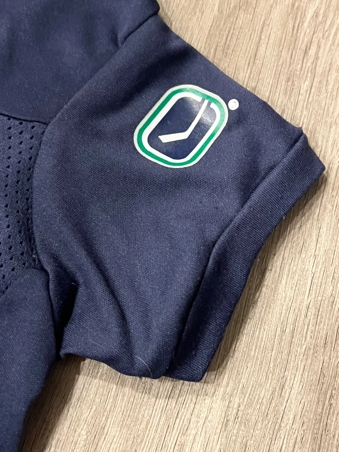 Vancouver Canucks Dog Jersey S/M - photo 3