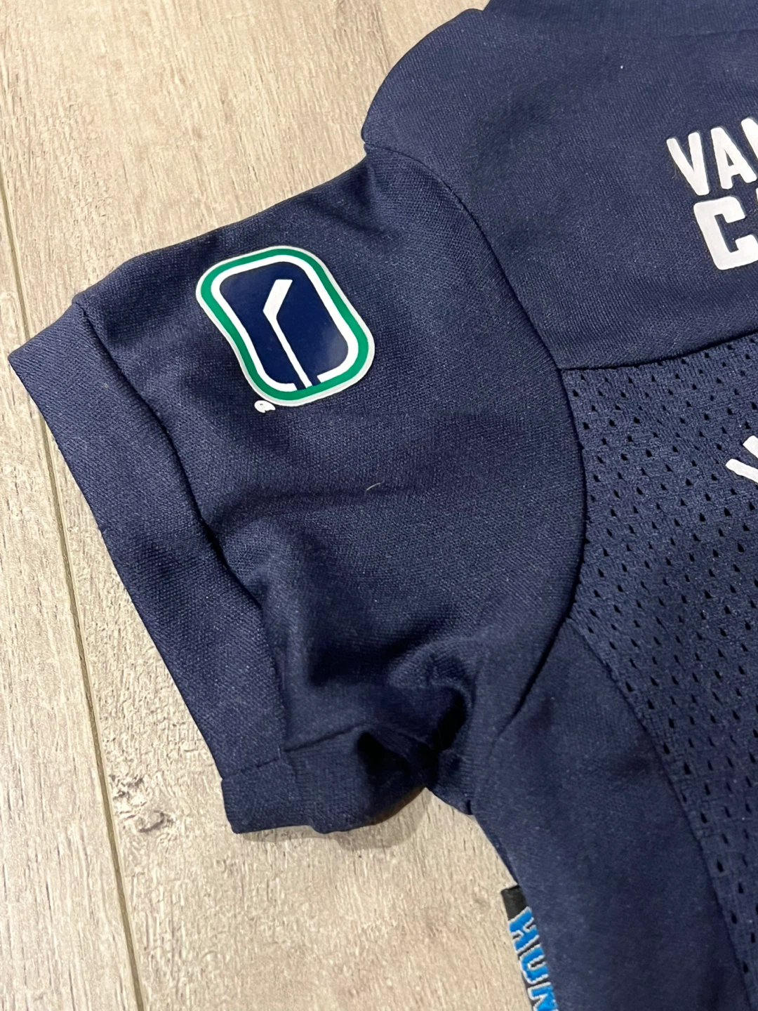 Vancouver Canucks Dog Jersey S/M - photo 4