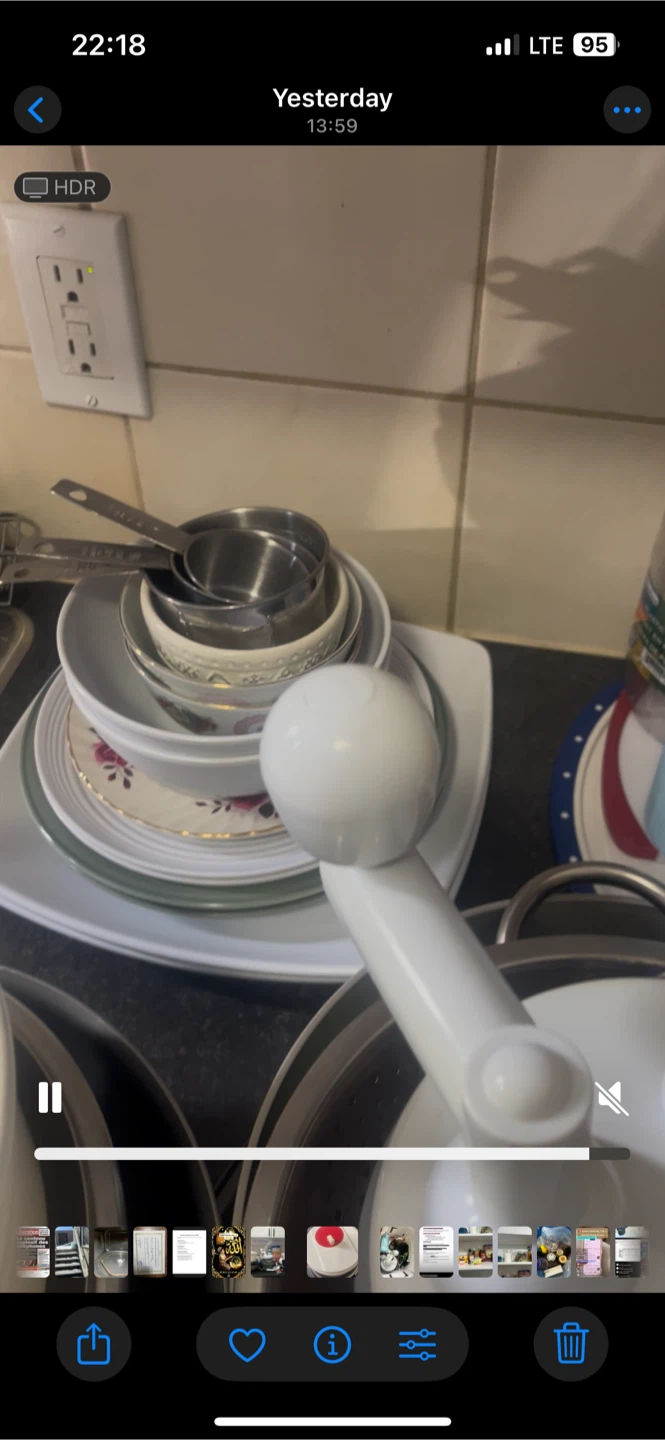 Mixed kitchen items!! Moving sales - photo 3