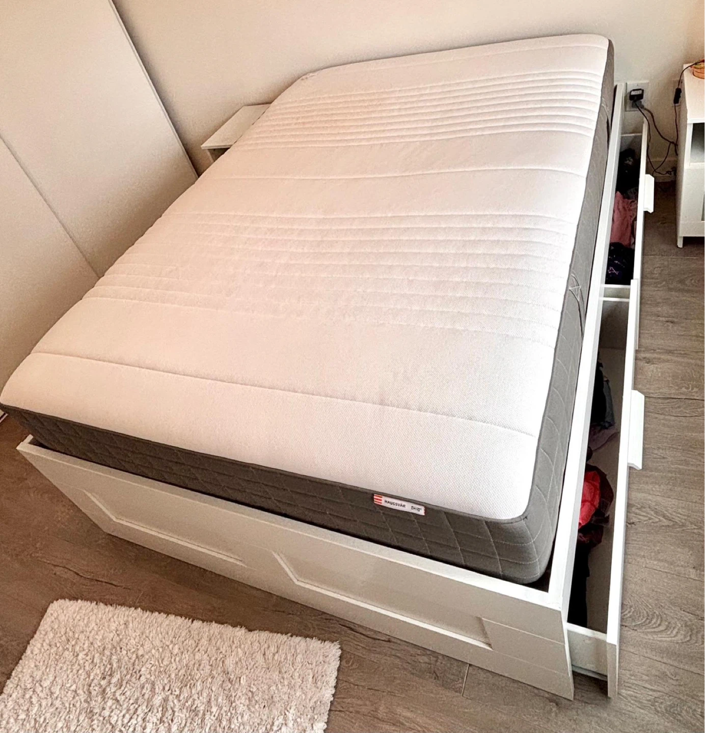 Queen Size Mattress with Storage Bed Frame - photo 2