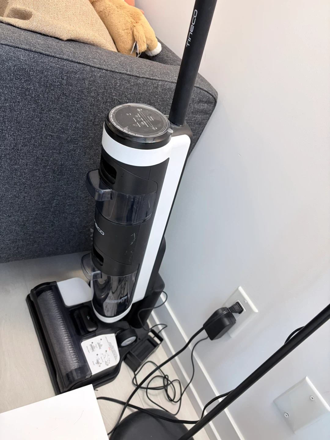 Tineco s3 Wet Dry Vacuum Cleaner - photo 2