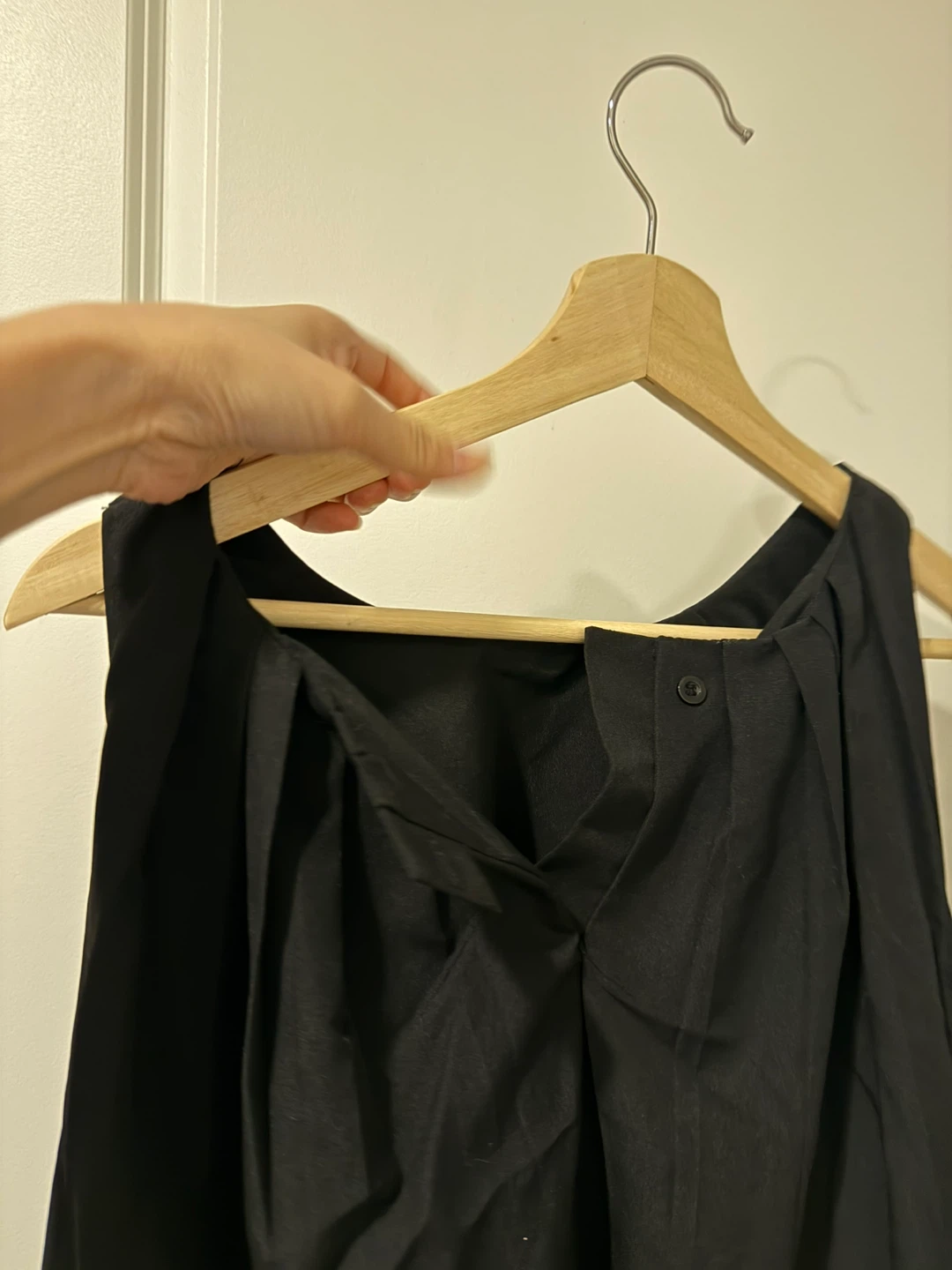 Black Sleeveless Midi Dress - photo 2