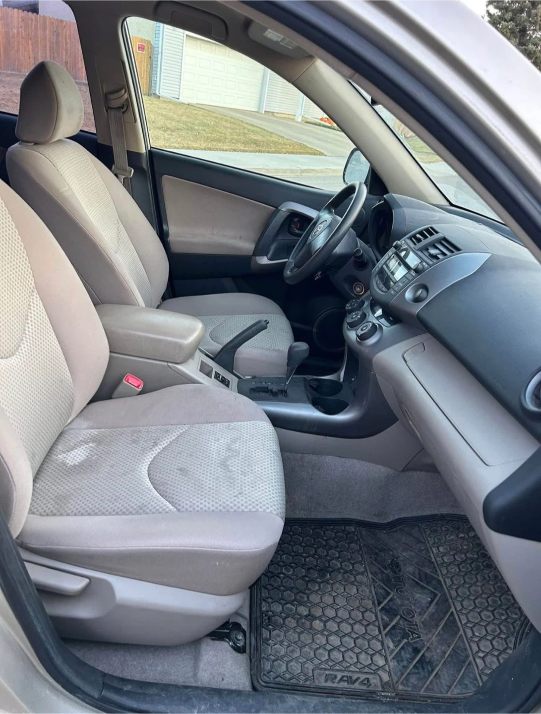 2008 Toyota RAV4 - photo 5