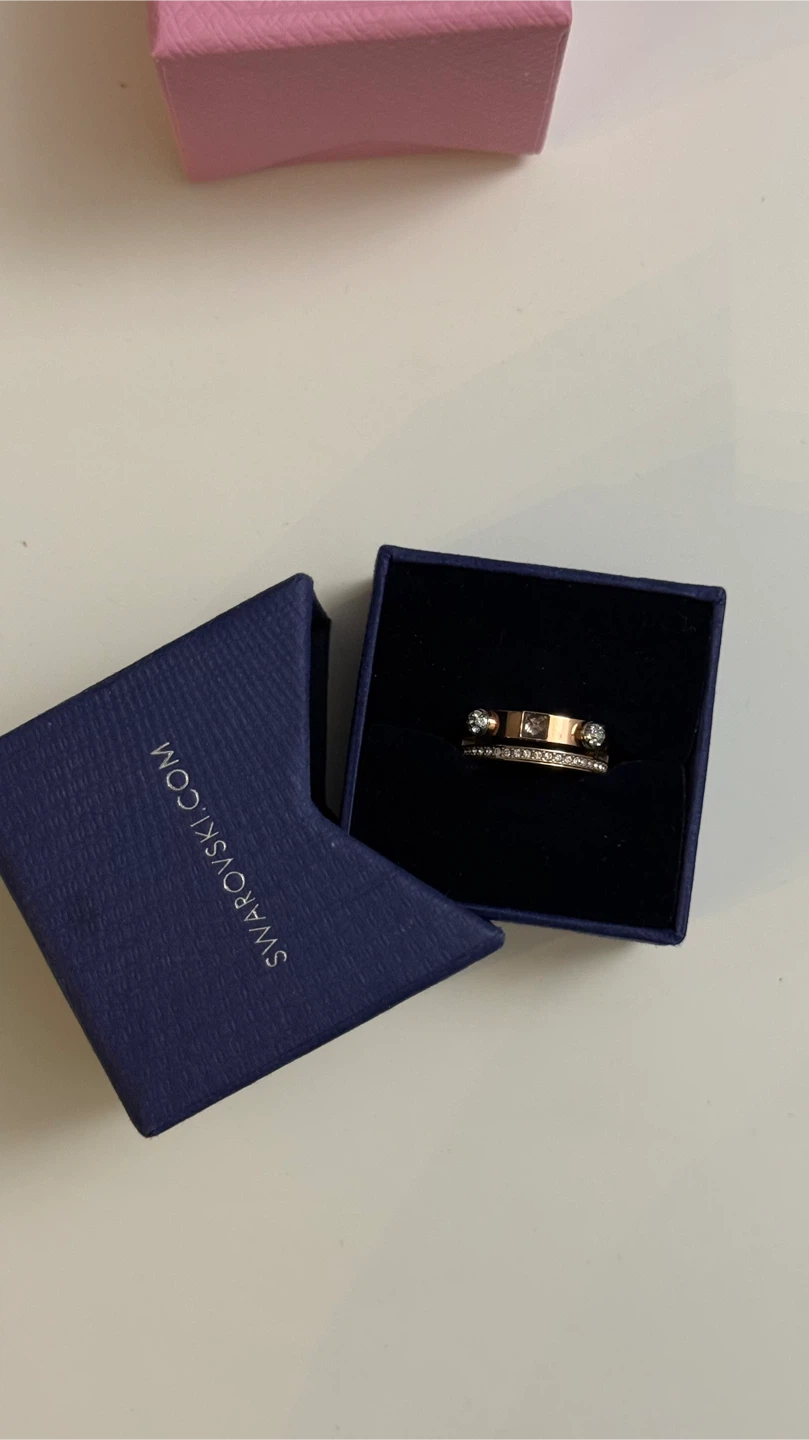 Swarovski Rose Gold Ring ‼️msg pickup time