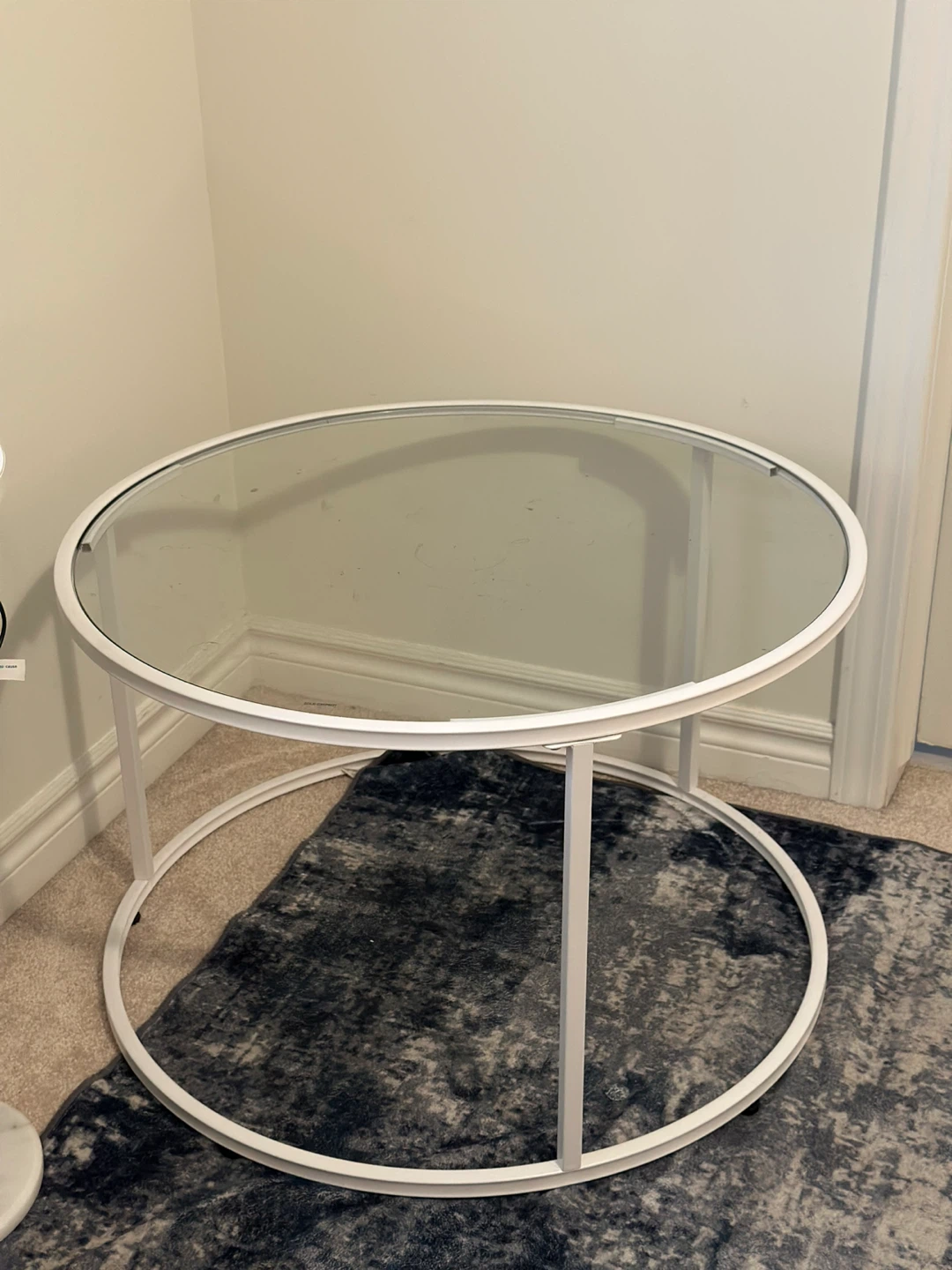 White Round Coffee Table with Glass Top 🥕