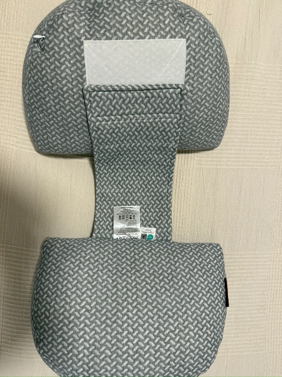 Pregnancy Support Pillow (Momcozy) - photo 2