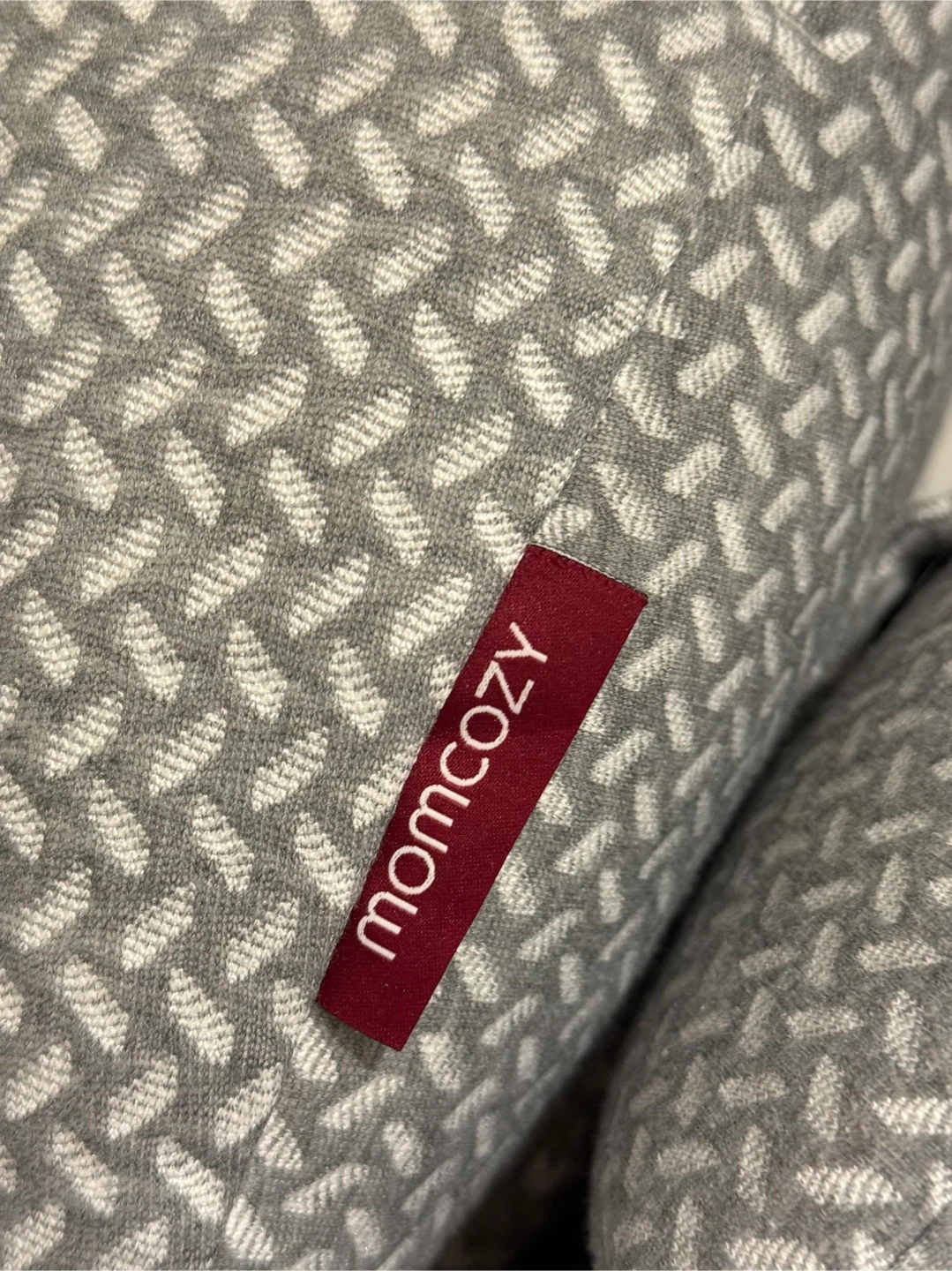 Pregnancy Support Pillow (Momcozy) - photo 3