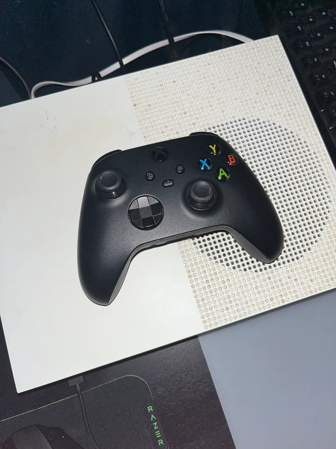Xbox One S Console with Controller (Great Deal) - photo 2