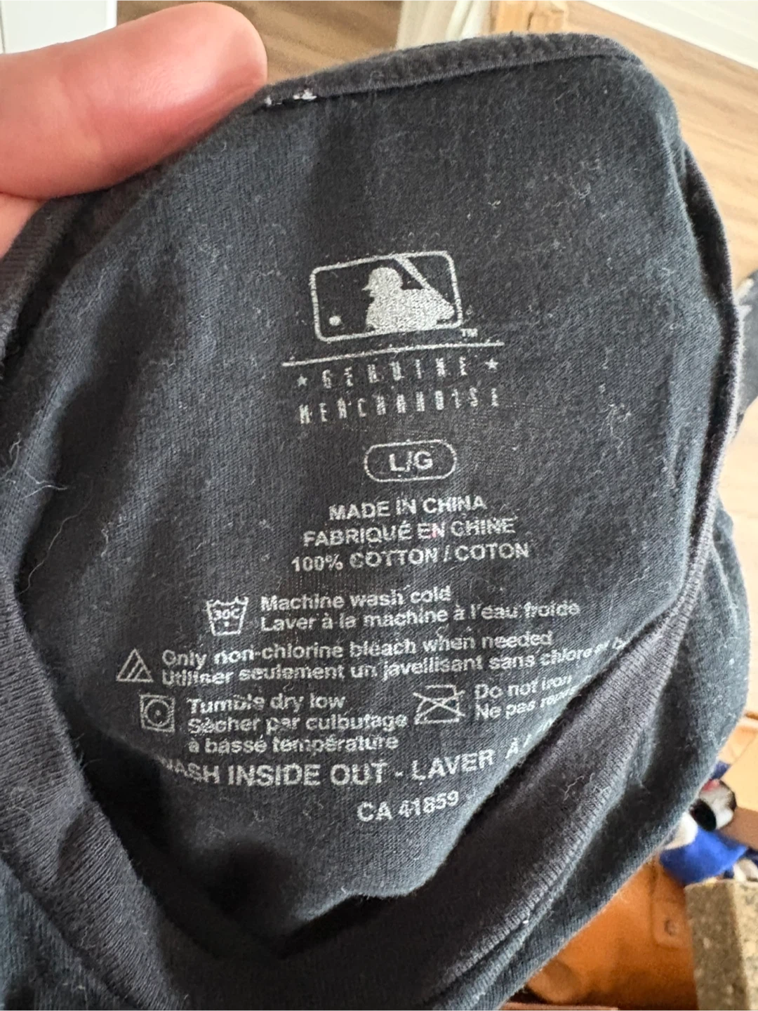 Toronto Blue Jays T-Shirt – Classic Logo - Women’s Large - photo 2