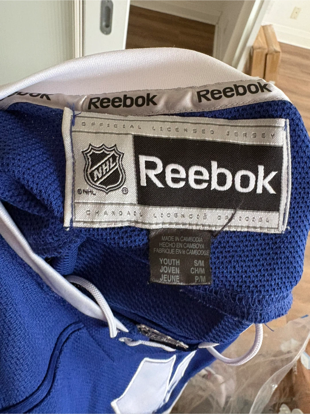 Toronto Maple Leafs Reebok Youth NHL Jersey - S/M - photo 4