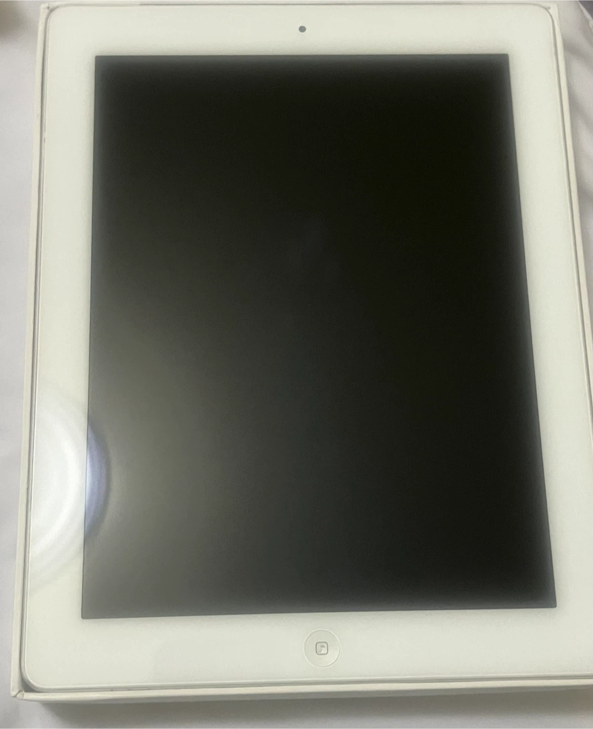 Apple iPad 2, 64GB, 3G, White - photo 3