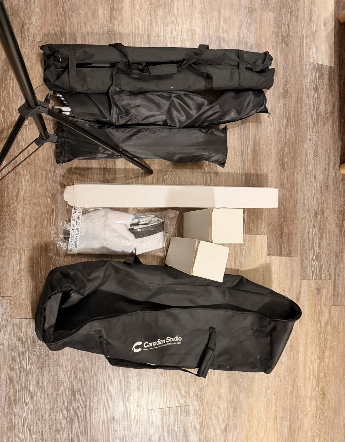 Canadian Studio Lighting Kit with Softboxes and Bulbs - photo 2