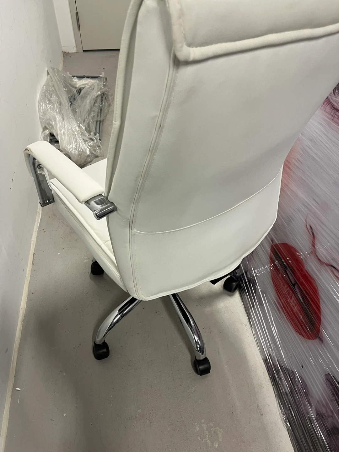 White Faux Leather Office Chair - photo 5