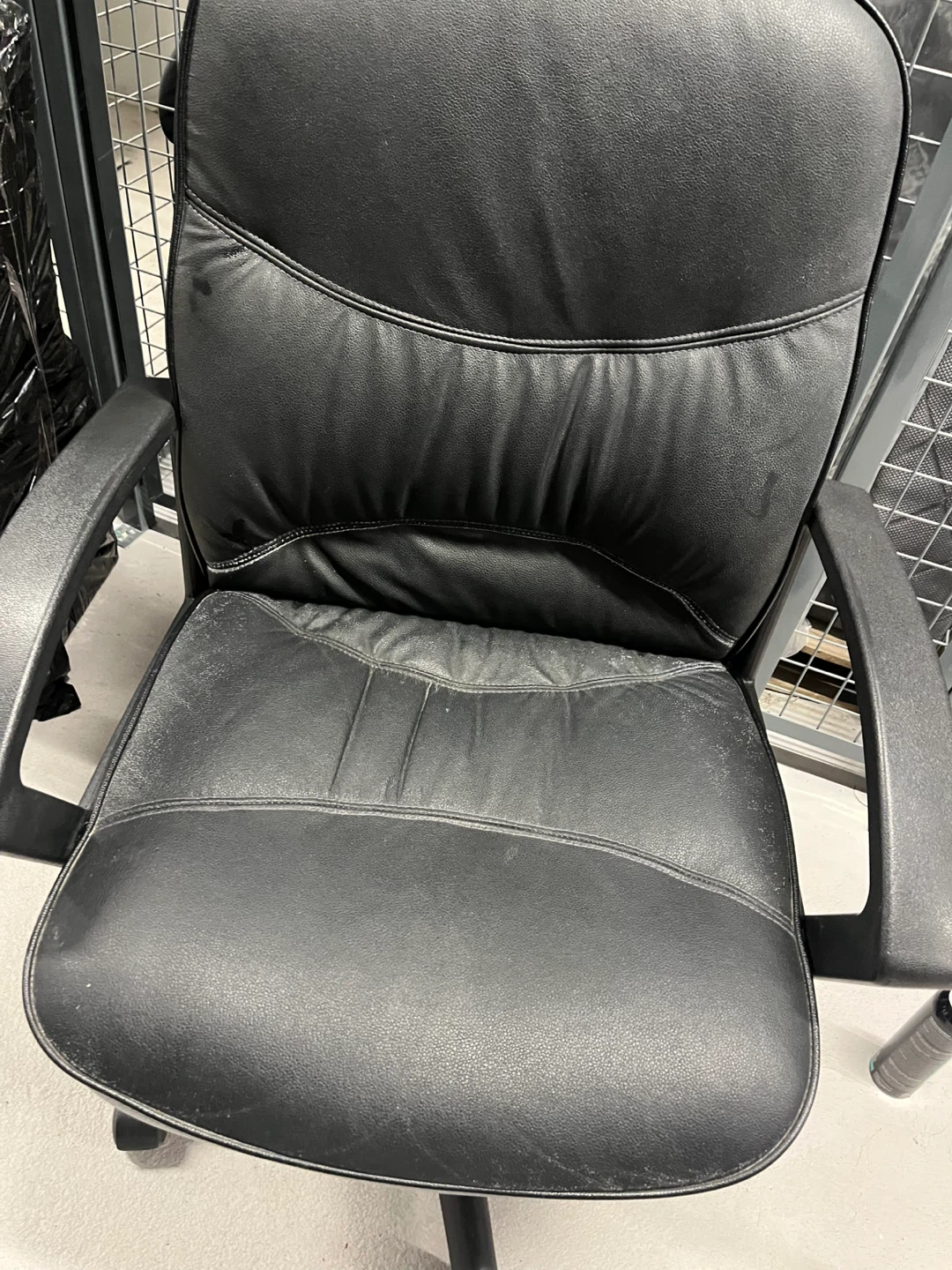 Black Faux Leather Office Chair - photo 2