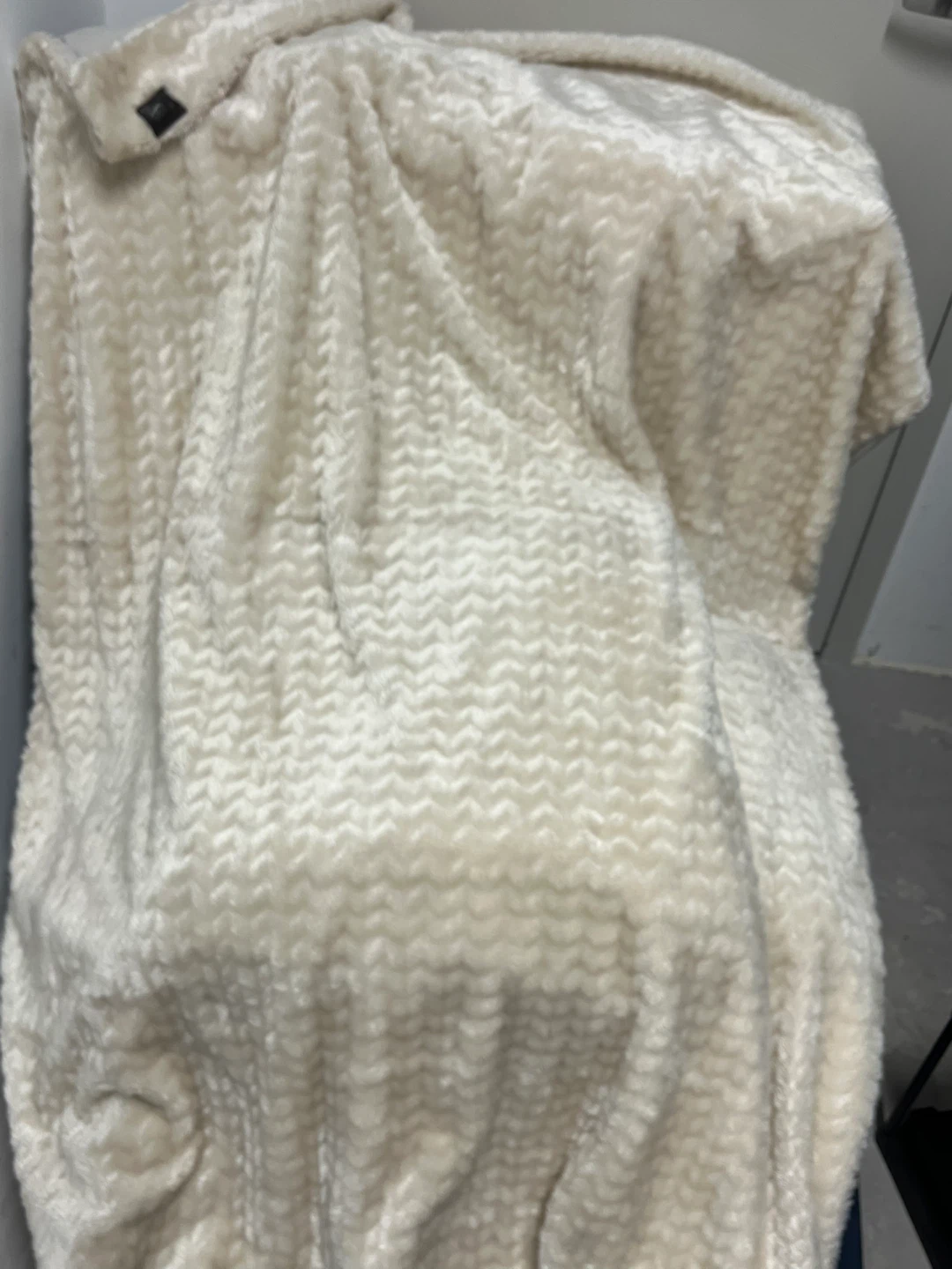 Ugg Plush Throw Blanket Cream - photo 3