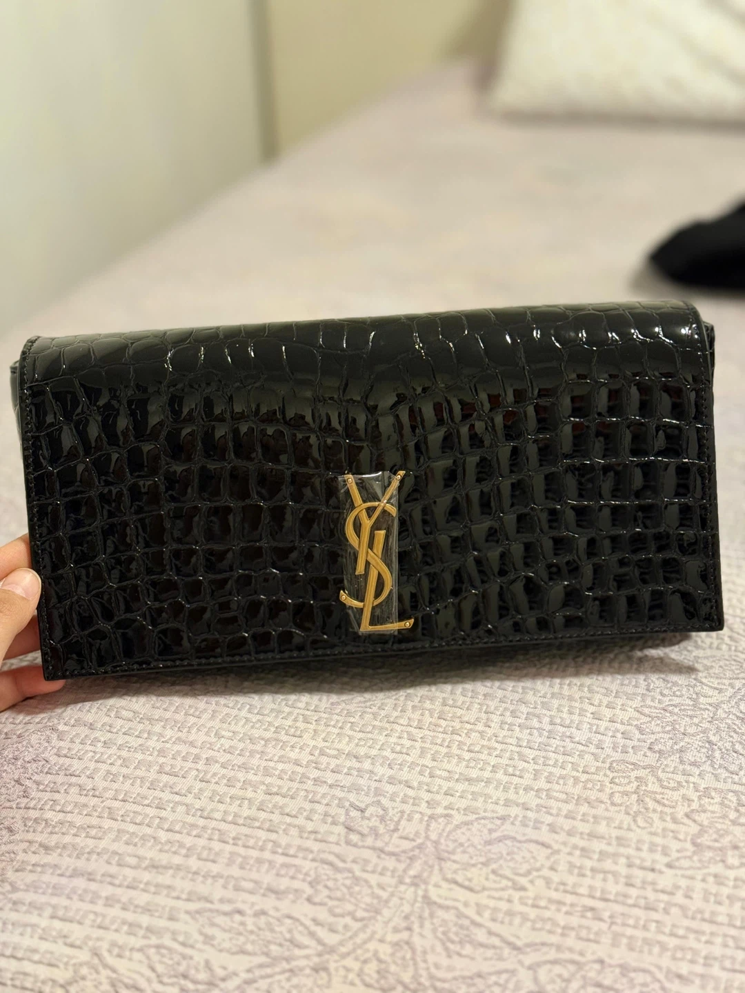 Yves Saint Laurent Black Croc Embossed Patent Leather Clutch - photo 2