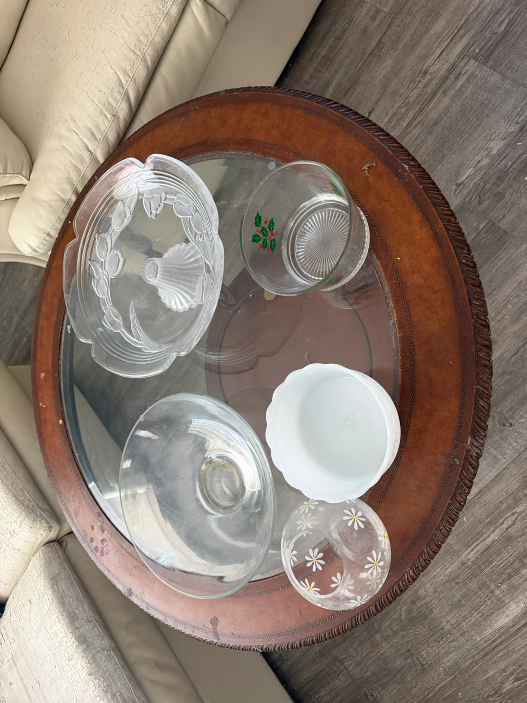 Collection of decorative glass bowls and cake stand - photo 2