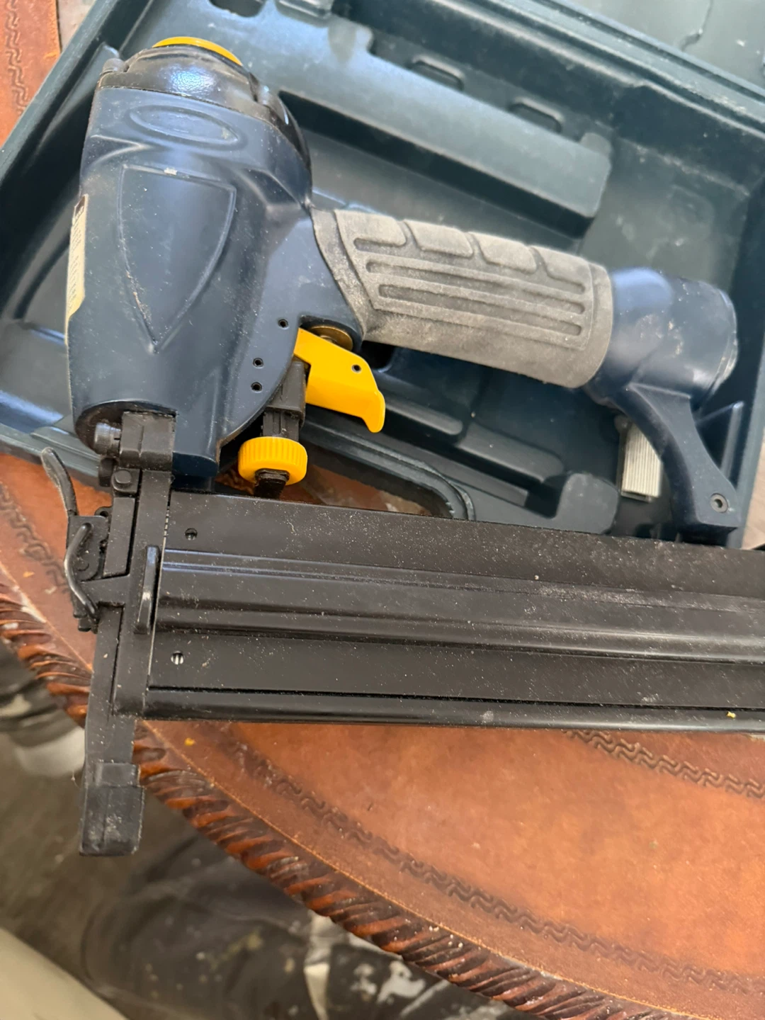 Mastercraft Brad Nailer with Case - photo 4