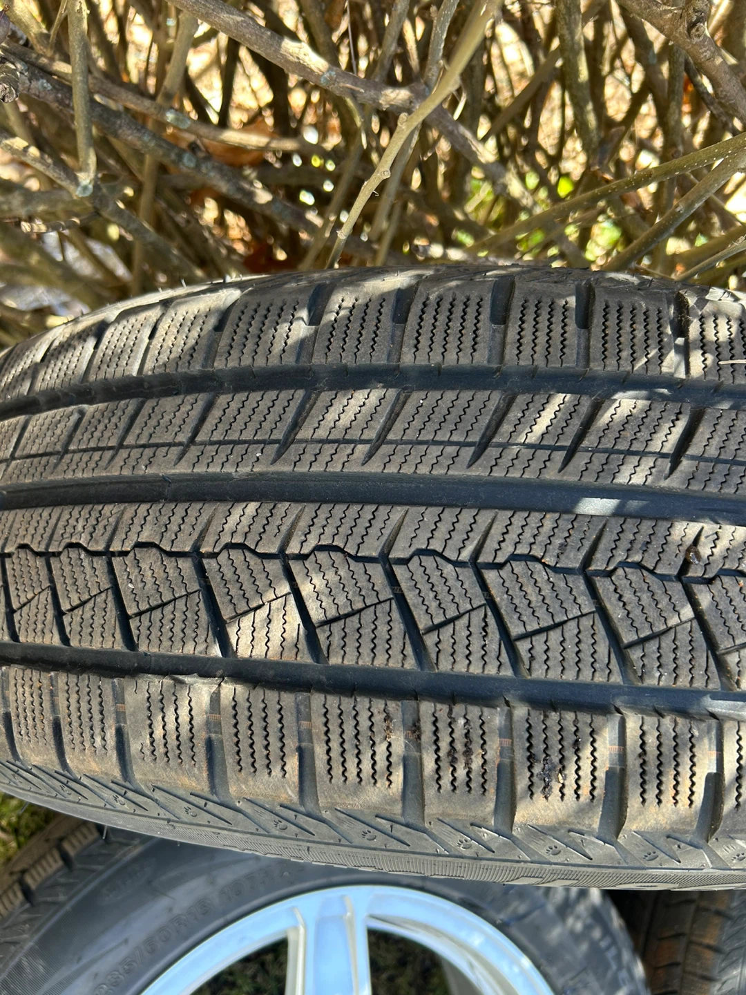Set of 4 Winter Tires and Rims - 235/60R18 - photo 5