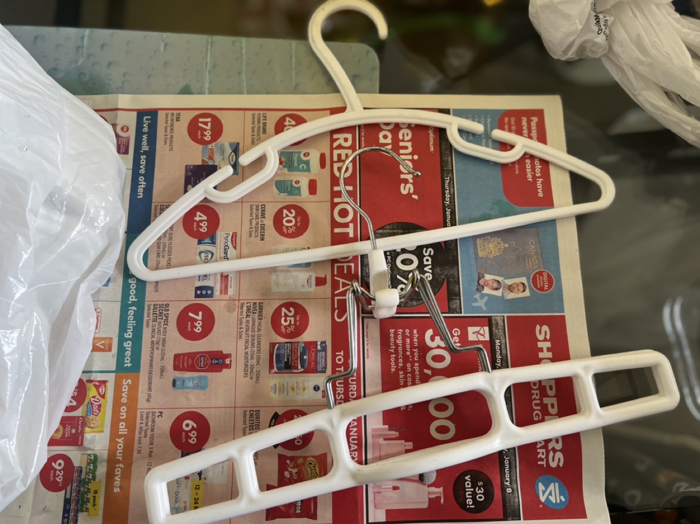 Small/Baby Size-White Plastic Clothes Hangers - Set of 22 - photo 2