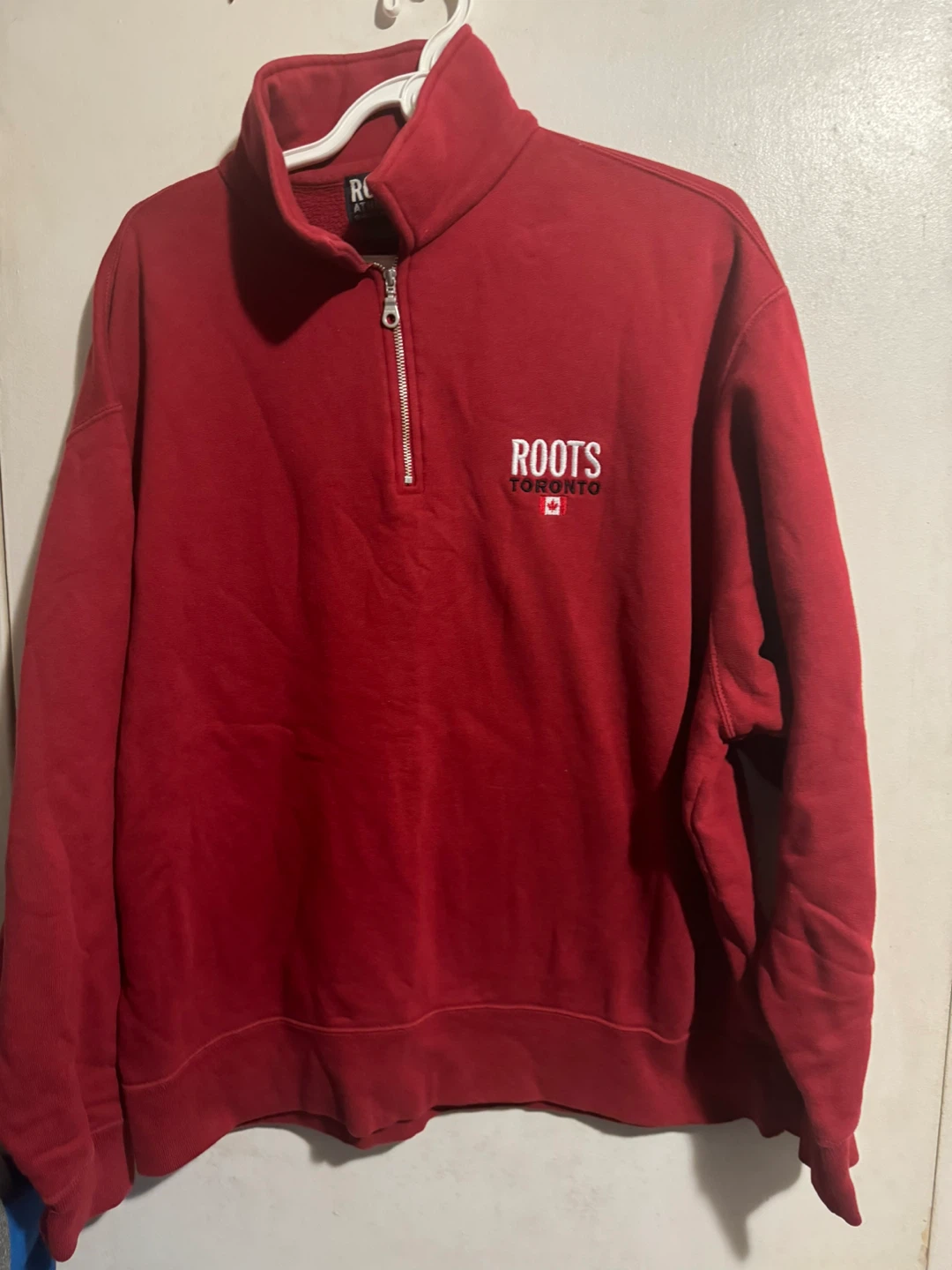Roots Athletics Red 1/4 Zip Sweatshirt L/G
