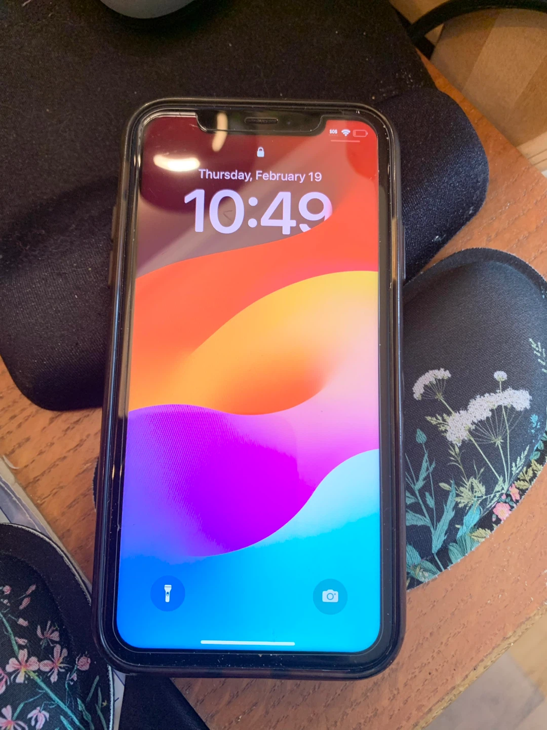 iPhone XR Black 64GB Gently Used Unlocked with box