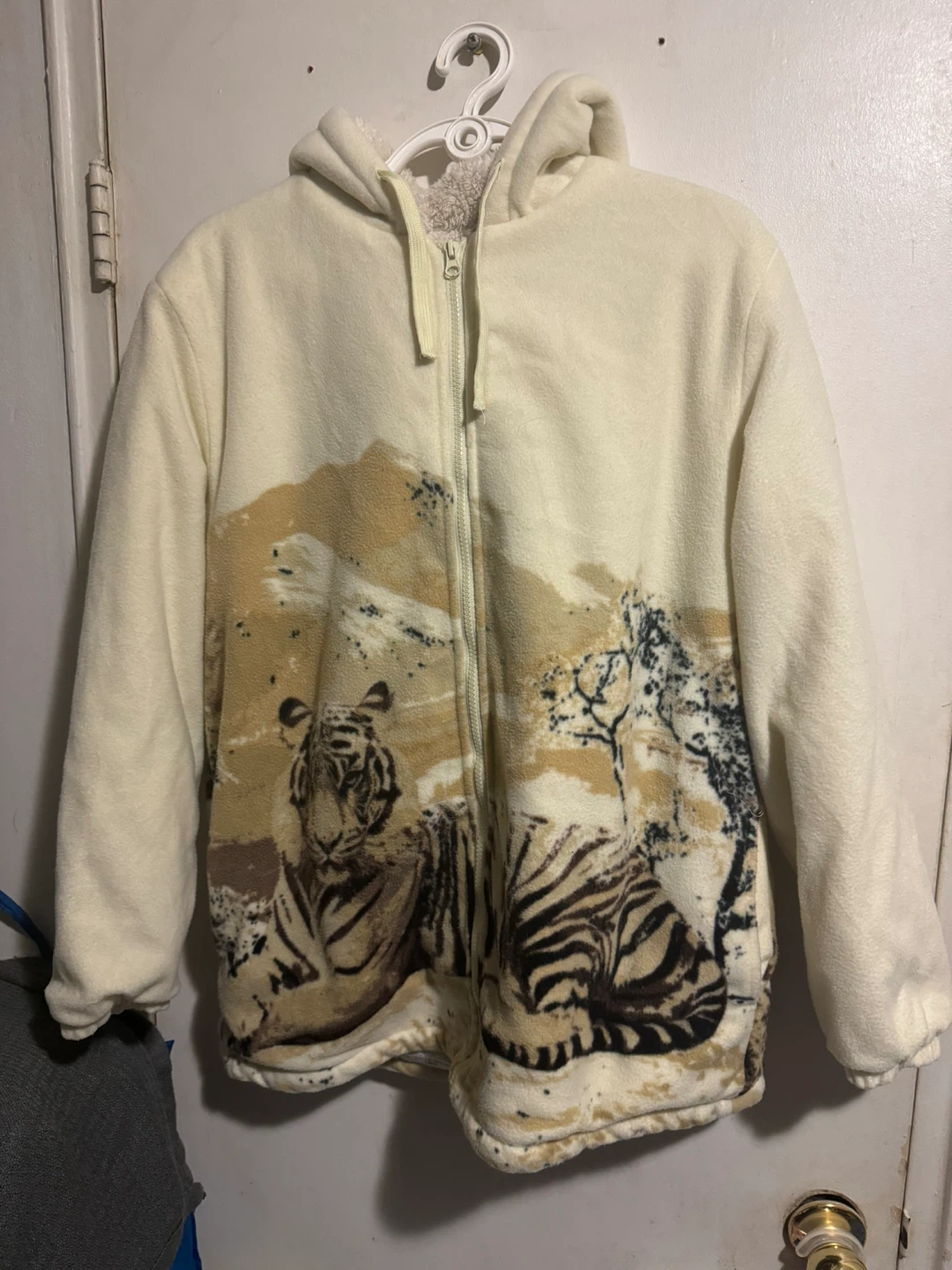 Sherpa Lined Fleece Jacket with Tiger Print