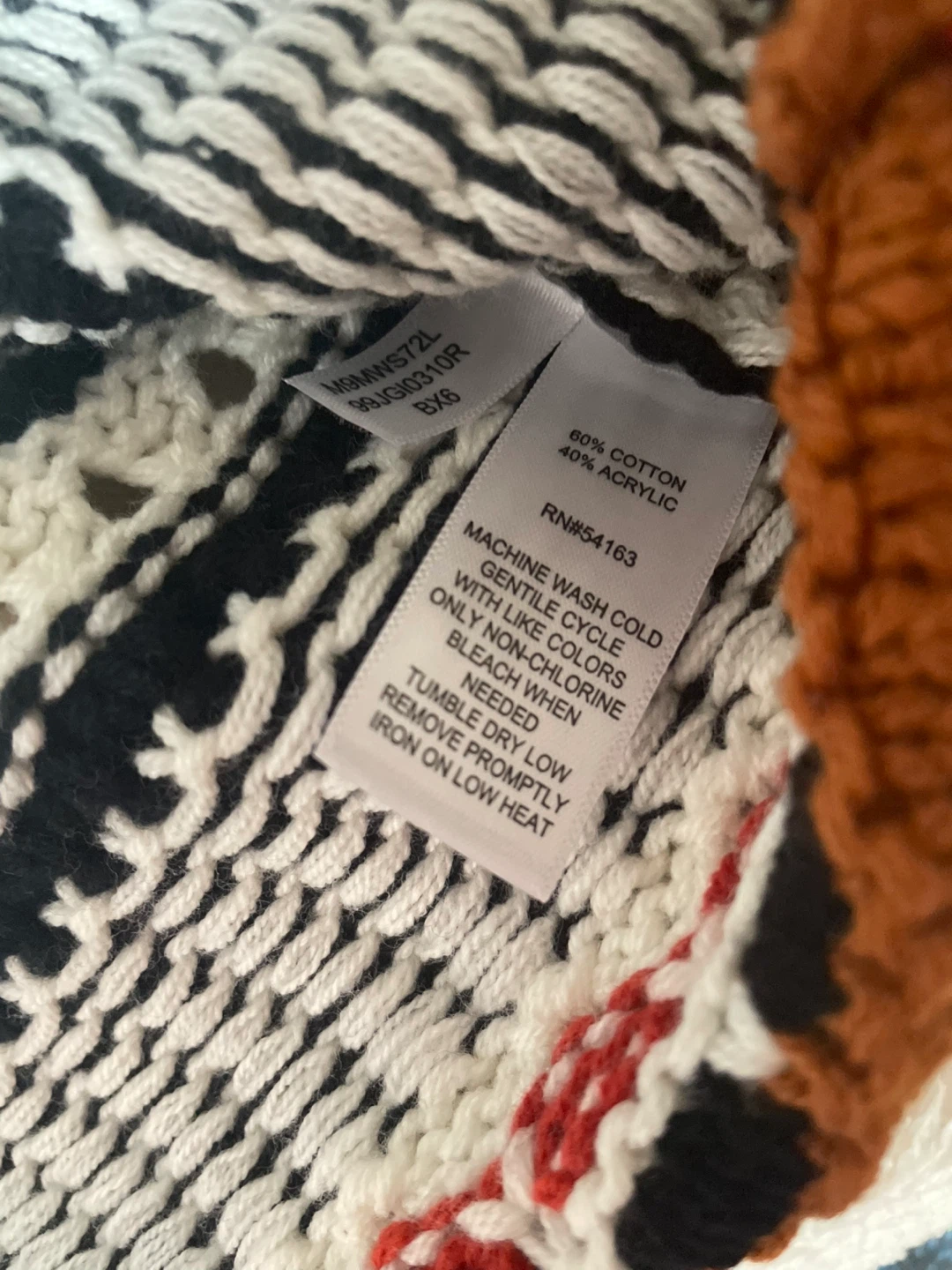 NWOT Marc Anthony sweater - photo 2
