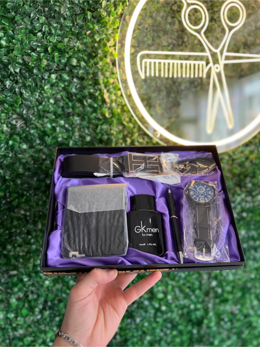GK Men Gift Set with Watch, Wallet, Belt, Pen, and Cologne - photo 2