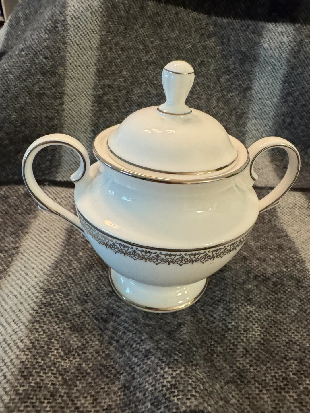Lenox Bone China Lace Couture Tea/Coffee Pot and Sugar Bowl Set - photo 3