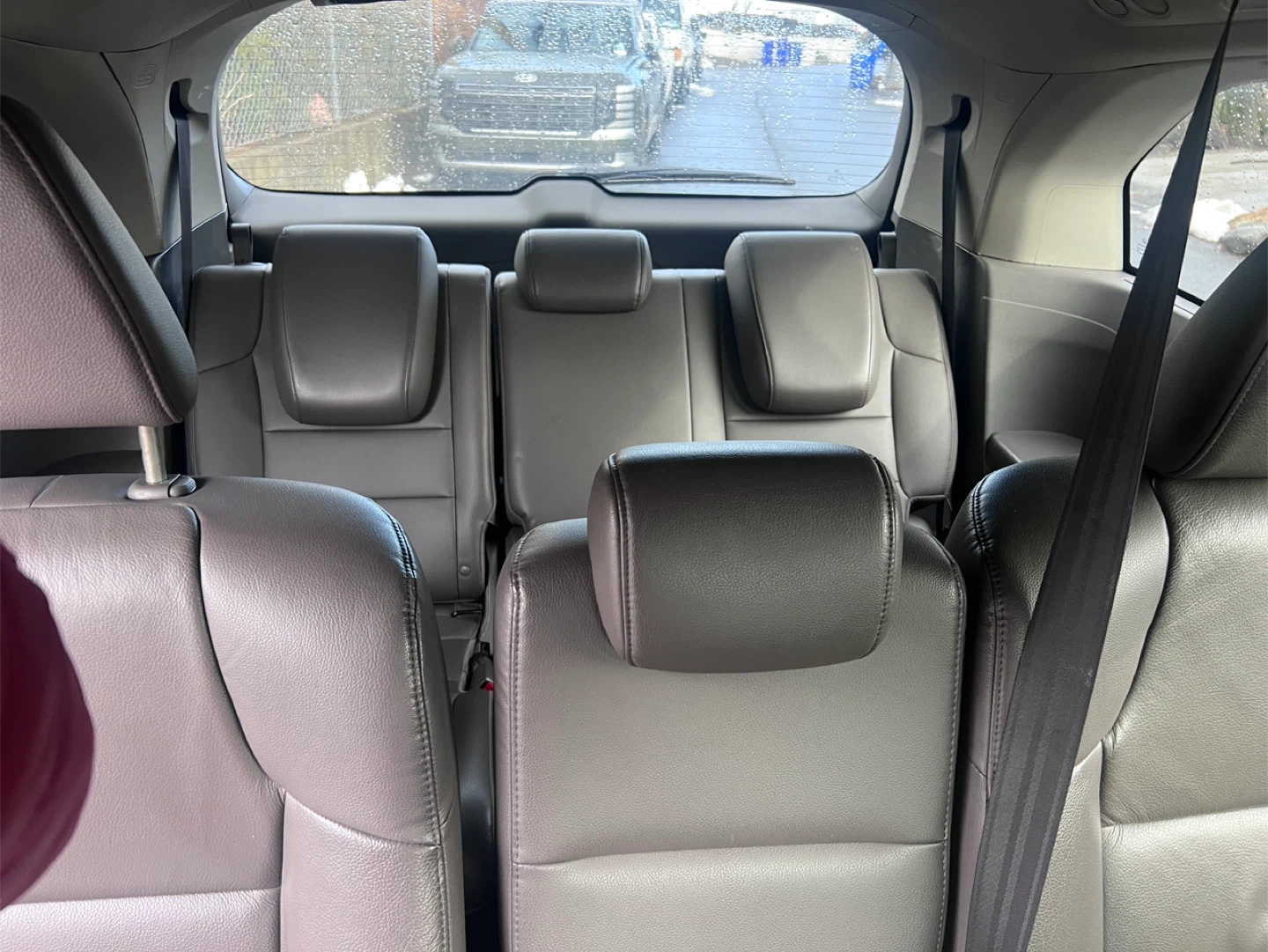Honda Odyssey Minivan - photo 4