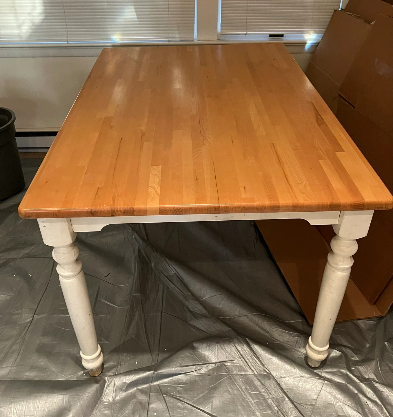 Country Farmhouse Dining Table with White Legs - photo 2