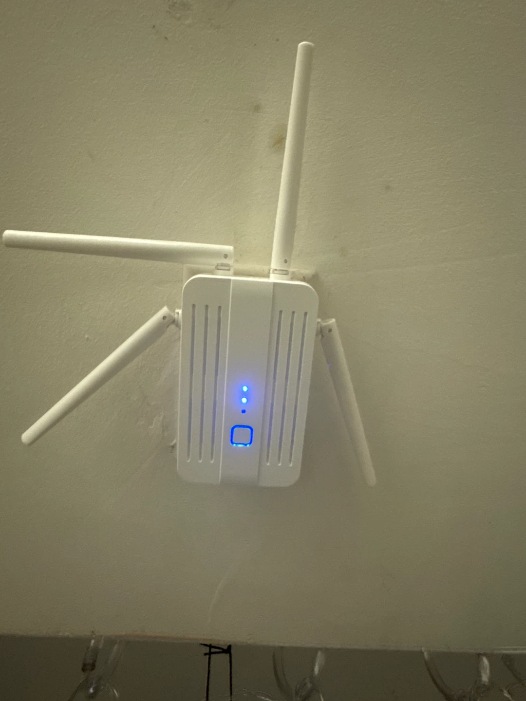 Wireless WiFi Repeater Extender M-AC16