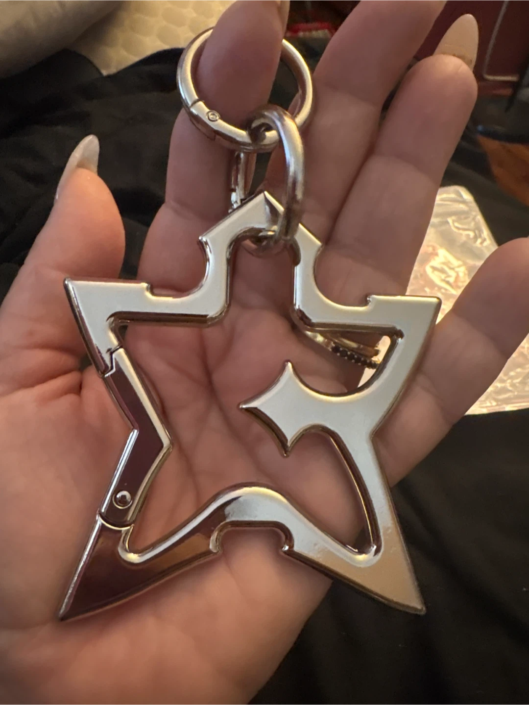 New Unique Sturdy Star Shaped Keychain Clip - photo 3