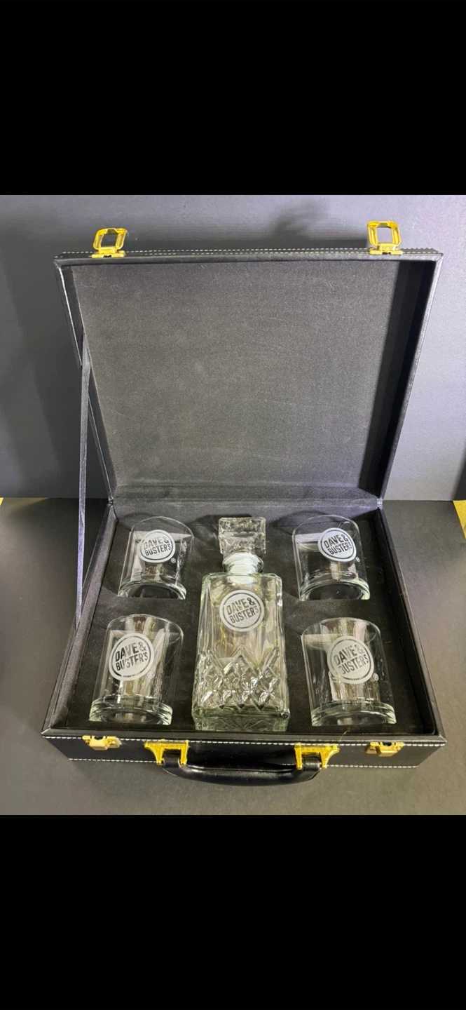 Dave & Buster's Decanter and 4 Glasses Set